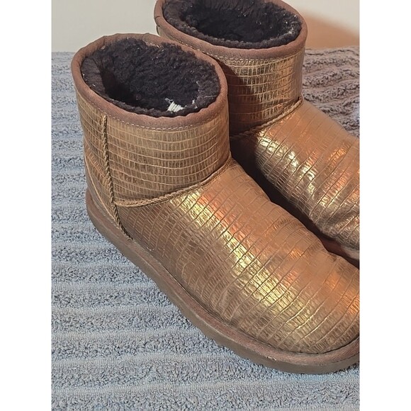 UGG CLASSIC MINI LIZARD WOMEN ANKLE BOOTS BRONZE US 8 - Picture 6 of 12
